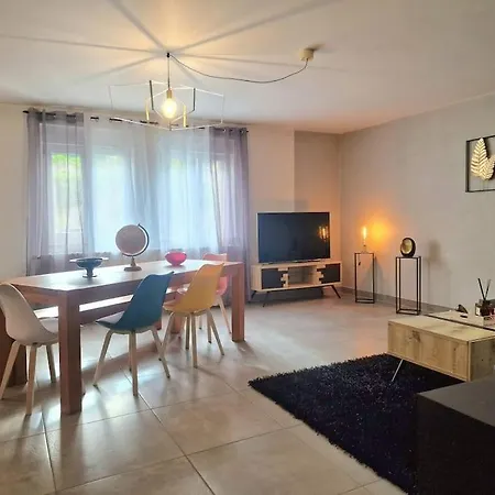Apartment Netflix Spacieux Calme Parking Rombas