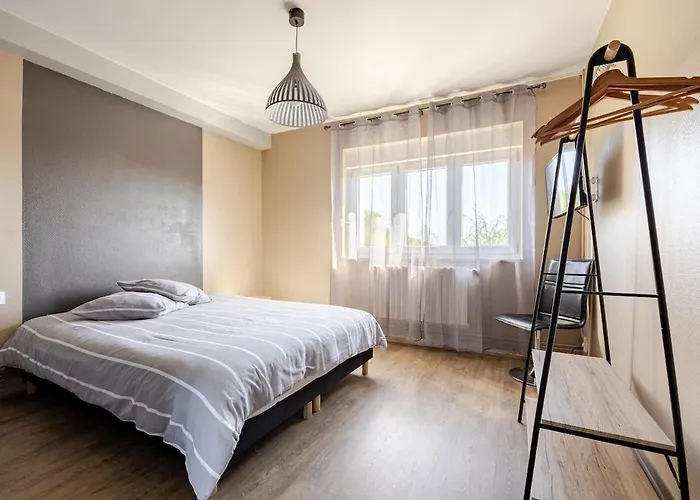 Netflix Spacieux Calme Parking Lägenhet